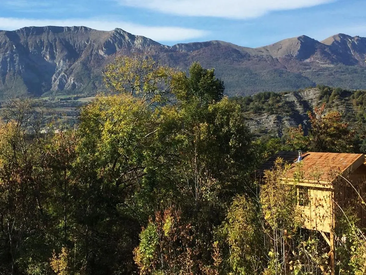 Les Cabanes Du Dauphine Et Logis A La Ferme Gap 0*,  Frankrijk
