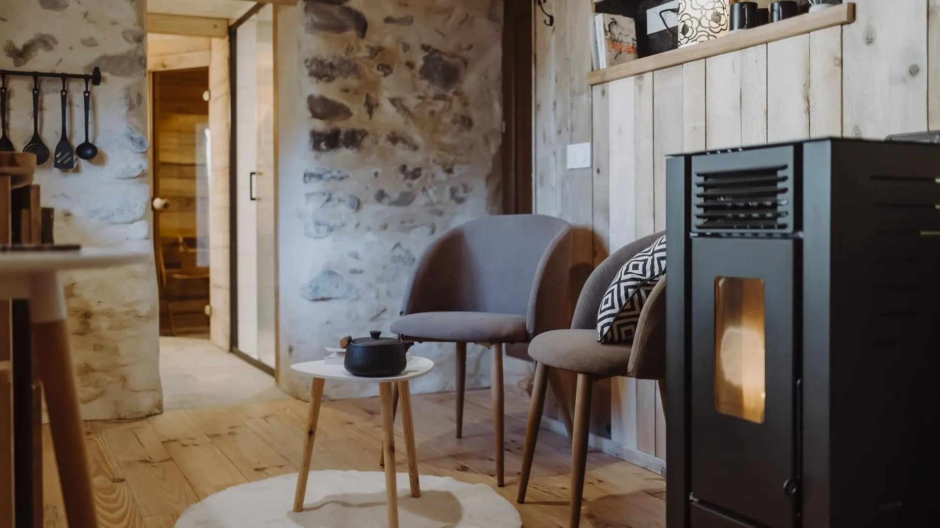 Vakantiehuis Les Cabanes Du Dauphine Et Logis A La Ferme Gap Frankrijk